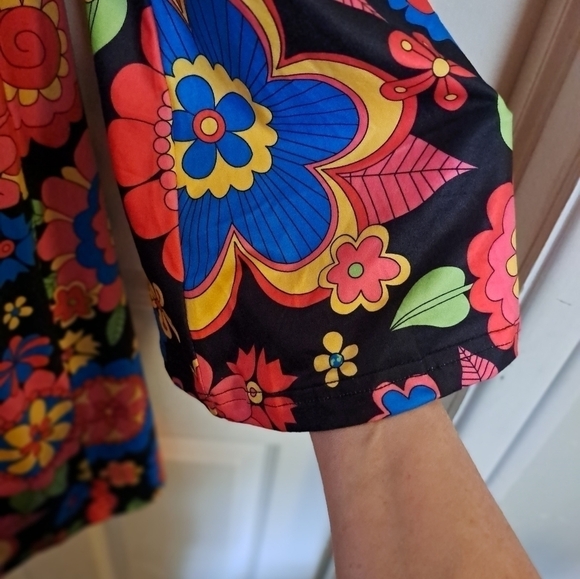 Deerose multicolored floral blouse size large - Picture 4 of 7